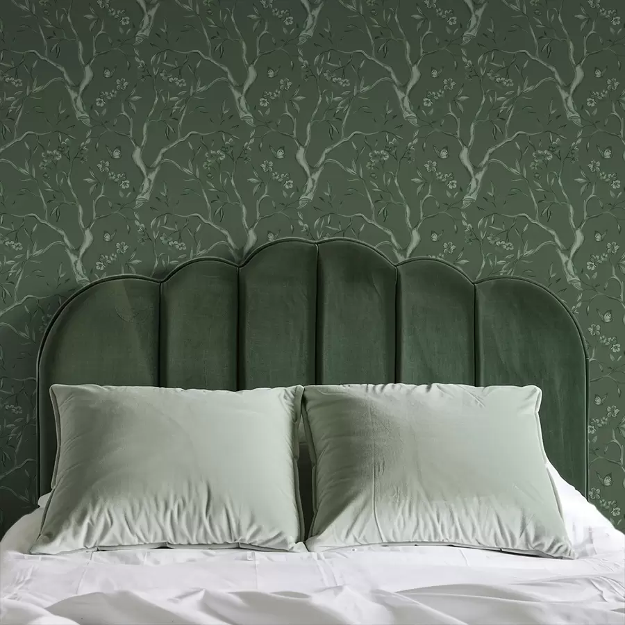 carta da parati Rami fioriti verdi con farfalle su uno sfondo scuro nr. a00951v3