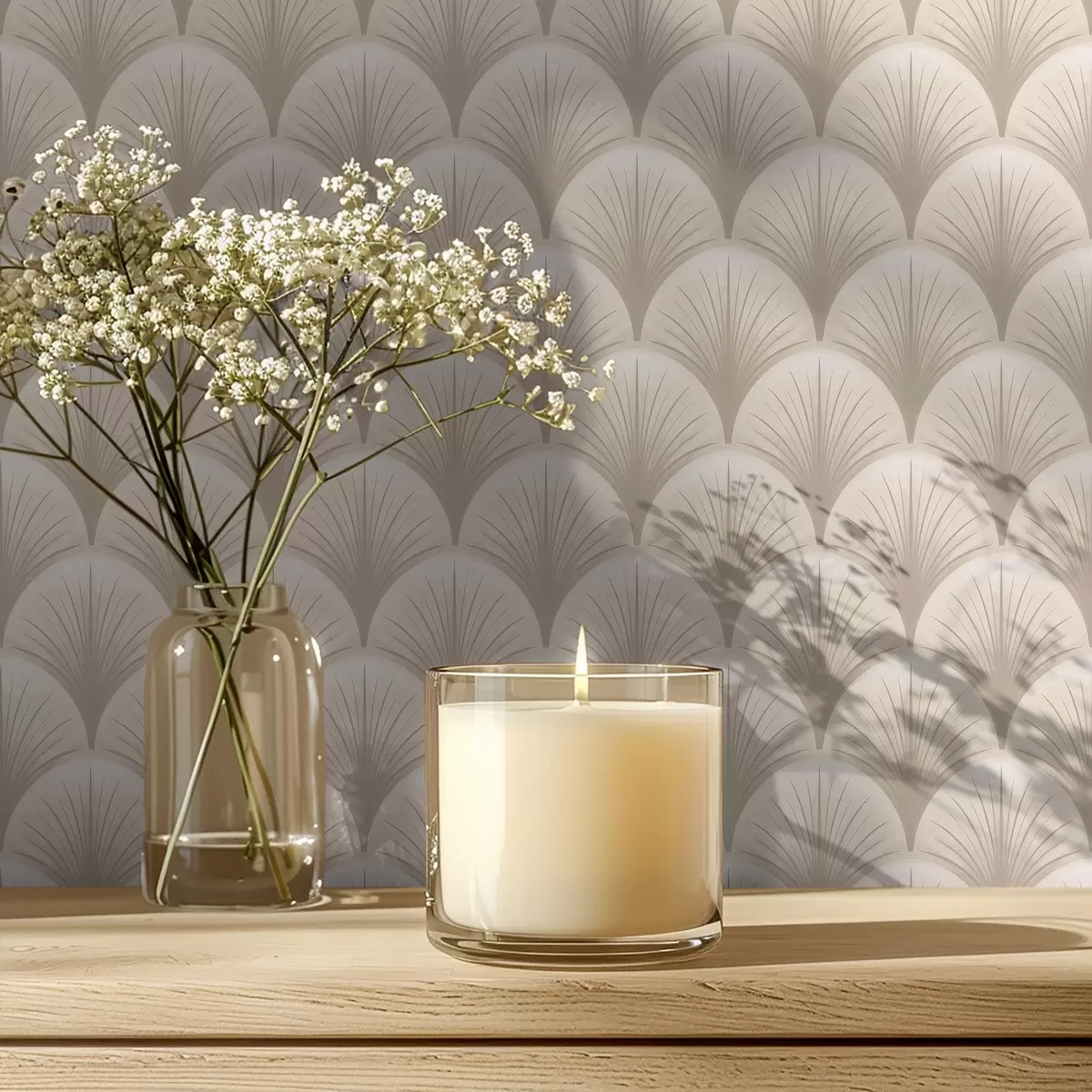 Carta da parati Archi a ventaglio beige con raggi sottili su sfondo chiaro a00978