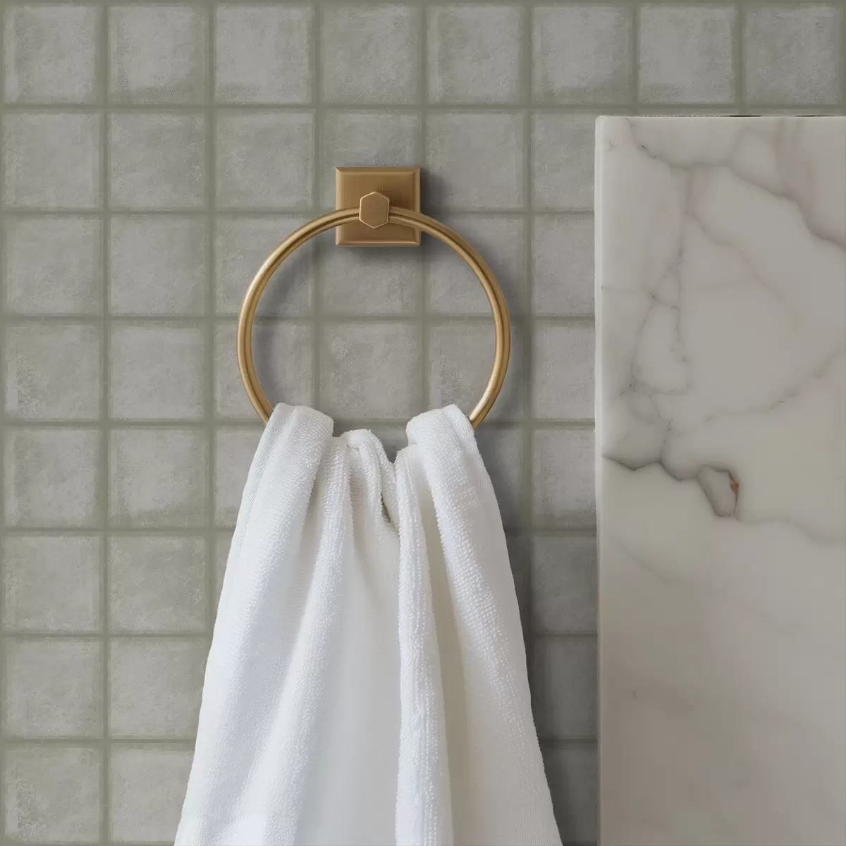 Carta da parati Imitazione di piastrelle quadrate in una delicata palette di grigio-verde a00988