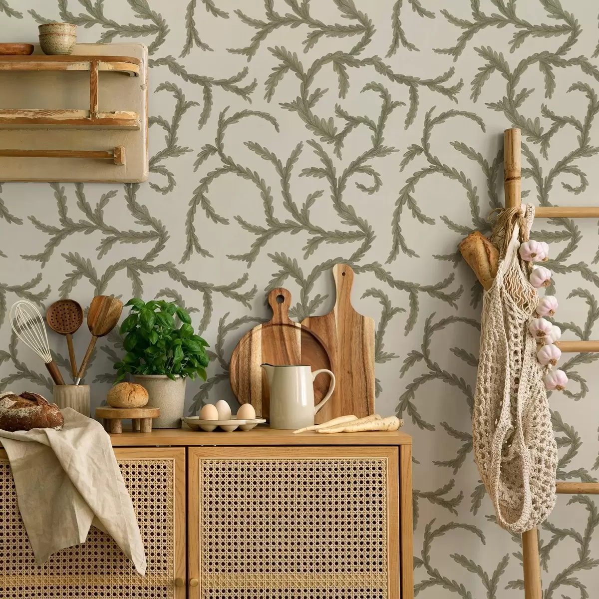 Carta da parati Morbidi riccioli verdi di conifere su sfondo chiaro a00938