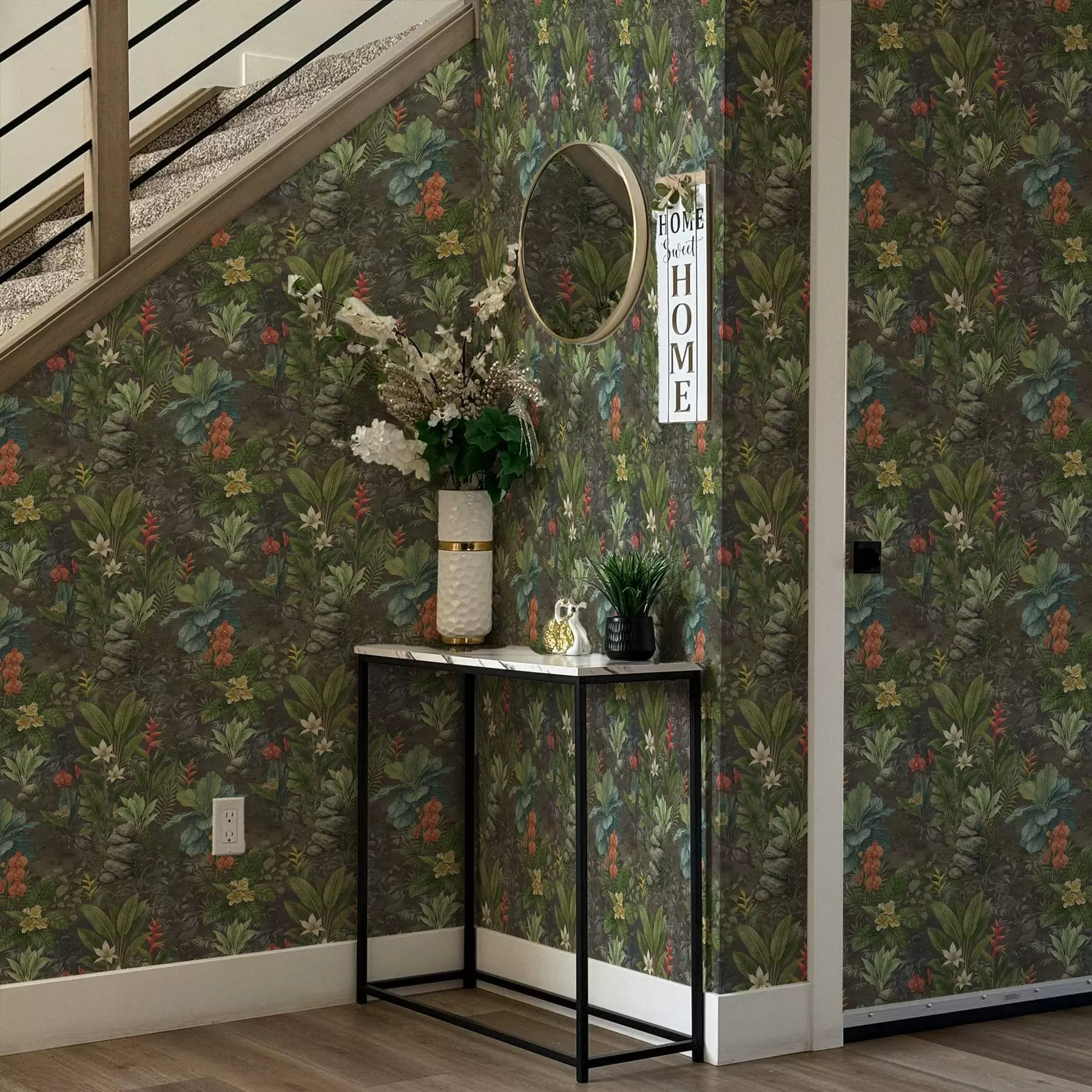 carta da parati Giardino tropicale scuro con fiori e fogliame dai colori vivaci nr. a01079