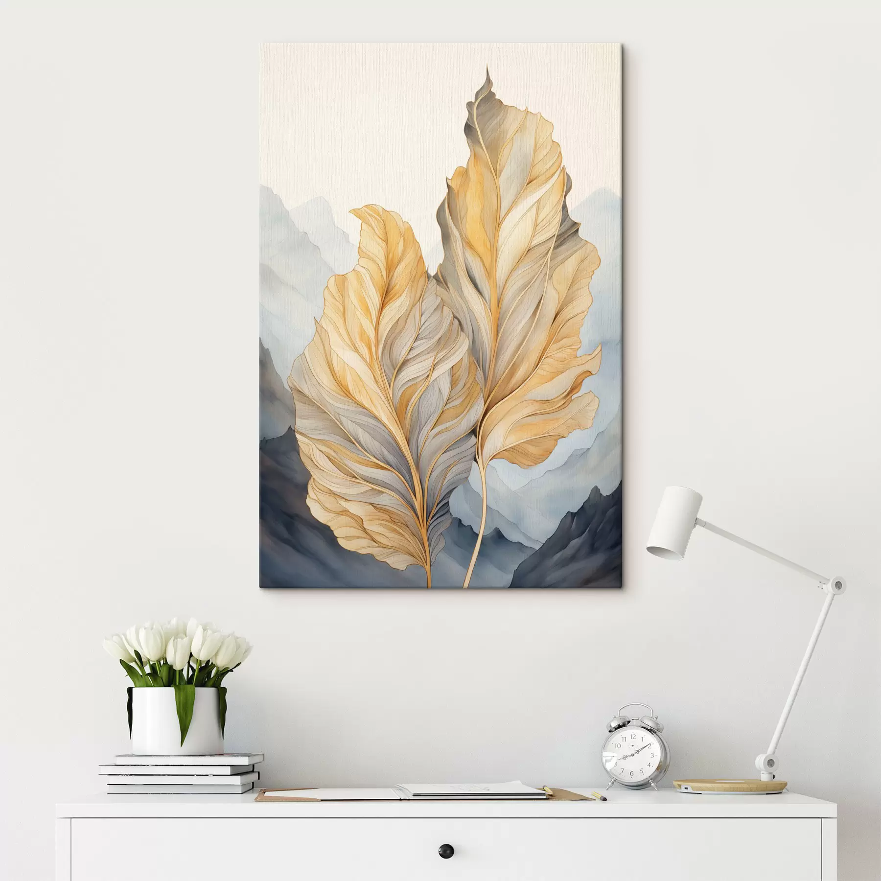 carta da parati Foglie astratte grandi, gialle e marroni con dettagli intricati, sullo sfondo di un paesaggio montano nr. s47023