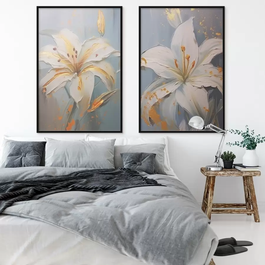 carta da parati Gigli bianchi con tratti gialli su sfondo blu nr. d00497