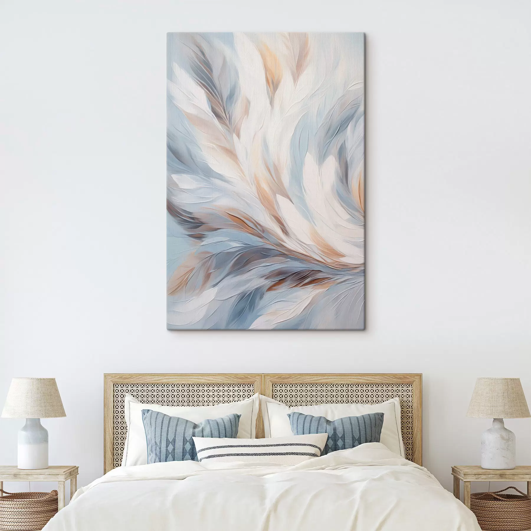 carta da parati Dipinto astratto di piume nei toni del bianco, blu e marrone, con una texture morbida e fluida e uno sfondo chiaro. nr. s47417