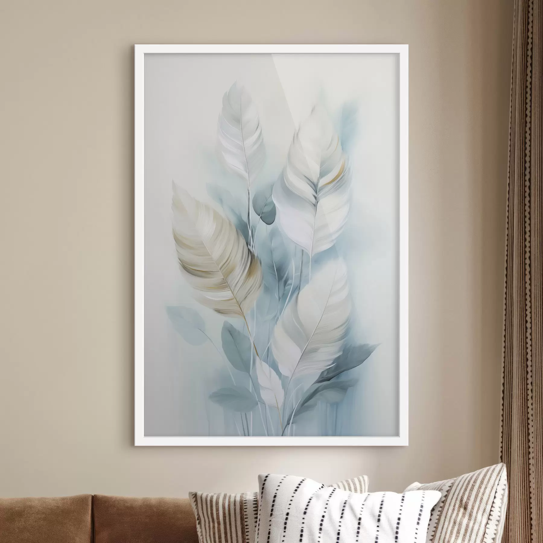 carta da parati Grandi piume morbide nei toni del blu e del bianco con delicate foglie color beige nr. f48750