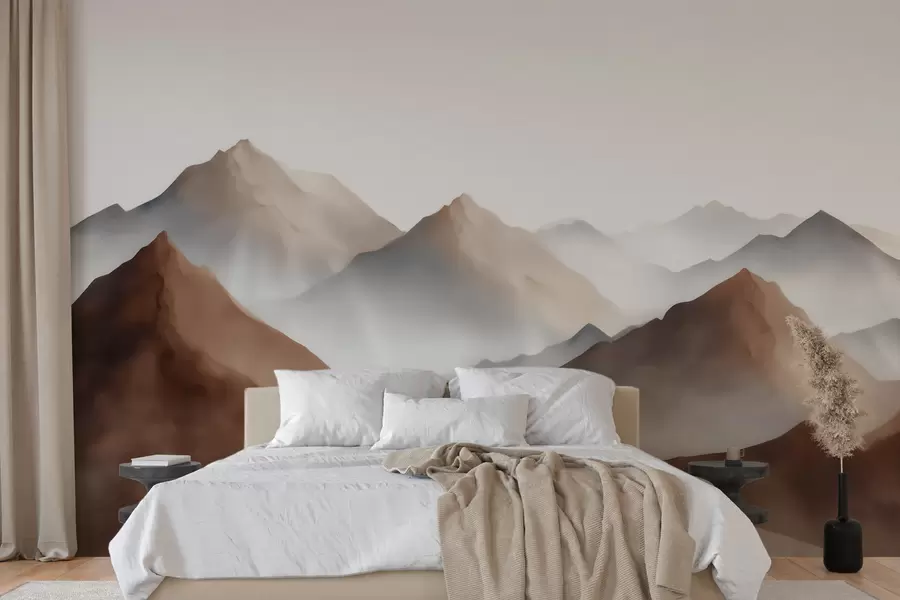 Carta da parati nature Cime montuose avvolte dalla nebbia in una palette di colori beige-marroni in stile acquerello 