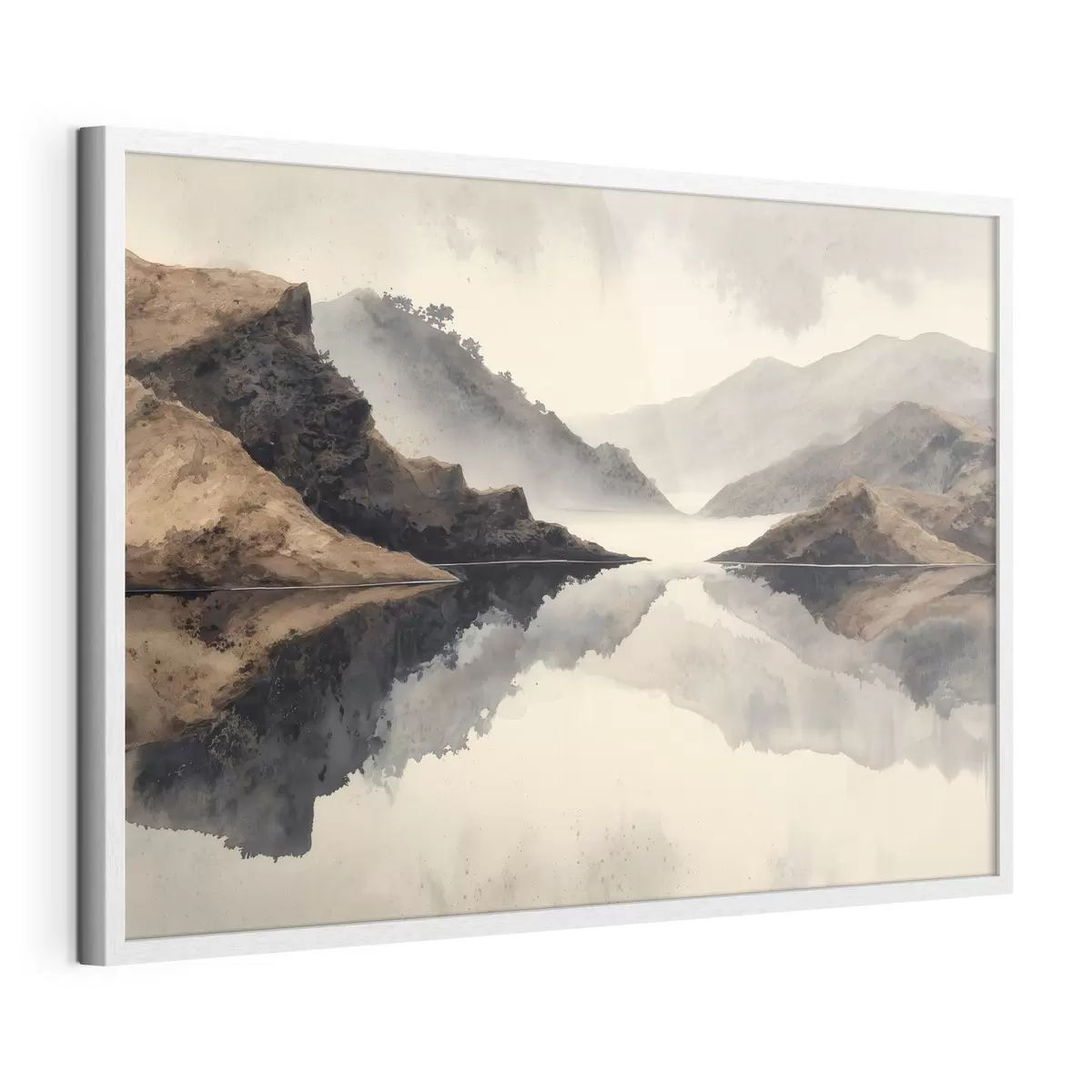 Poster Montagne avvolte nella nebbia e un lago con riflessi specchiati f49186