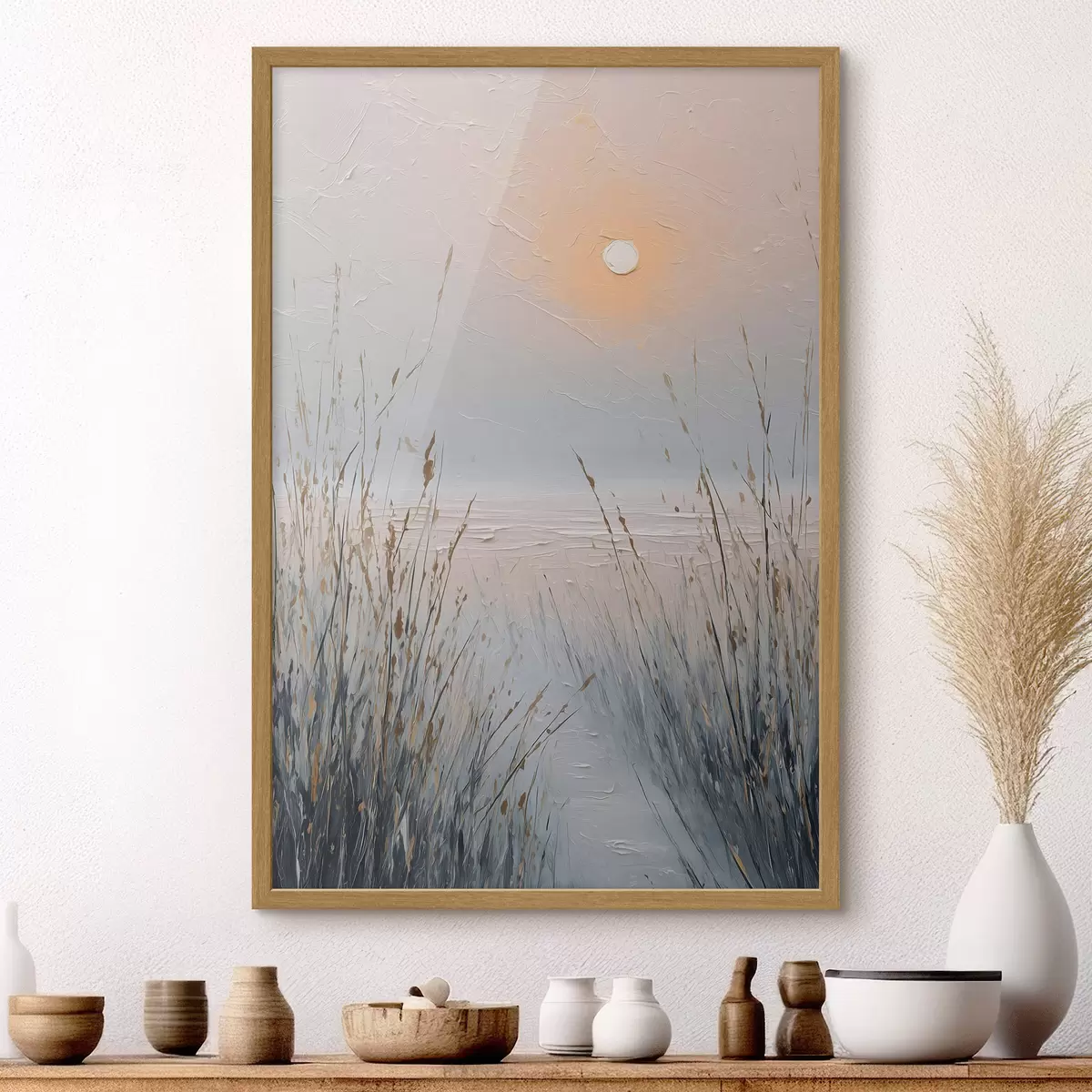 Poster Un tramonto avvolto dalla nebbia tra l'erba f49236