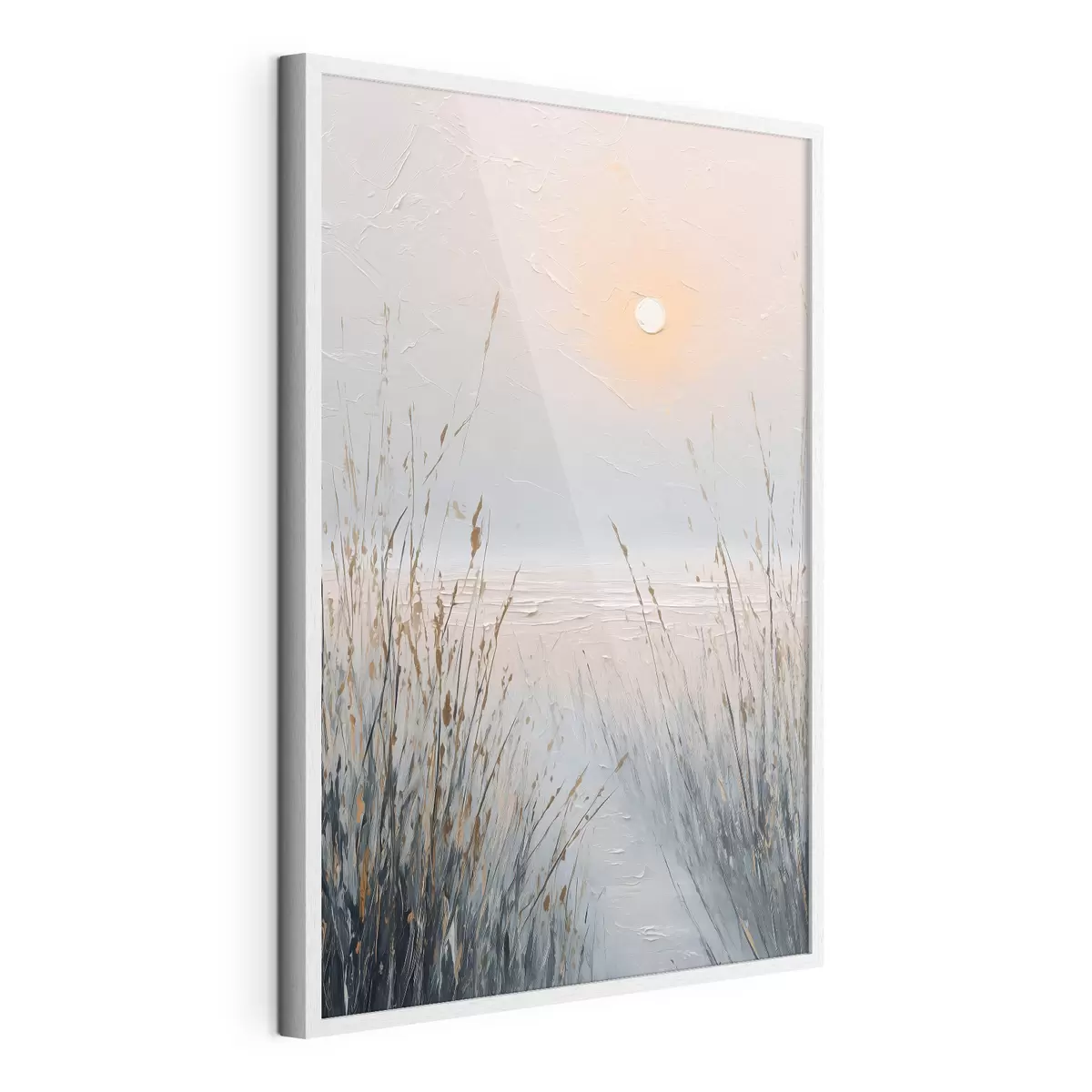 Poster Un tramonto avvolto dalla nebbia tra l'erba f49236