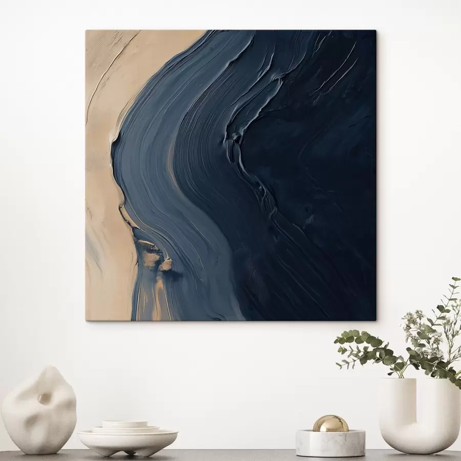 carta da parati Onde astratte di un blu intenso su uno sfondo beige, con pennellate espressive in stile pittura a olio nr. s48884