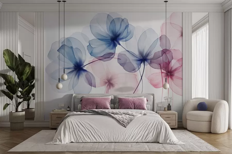 Carta da parati Floreale Fiori blu e rosa traslucidi e con texture su uno sfondo chiaro, dai petali delicati che si sovrappongono n. w09892