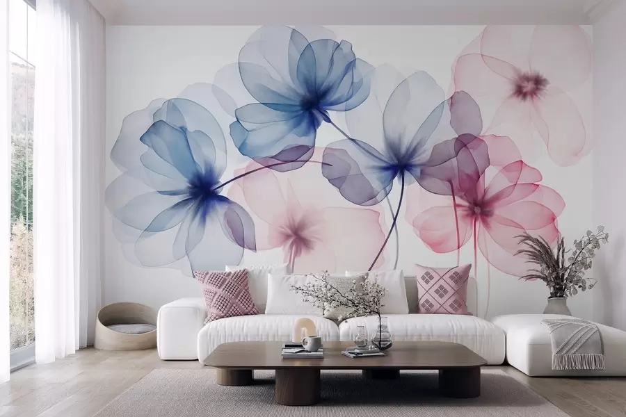 Carta da parati Floreale Fiori blu e rosa traslucidi e con texture su uno sfondo chiaro, dai petali delicati che si sovrappongono n. w09892