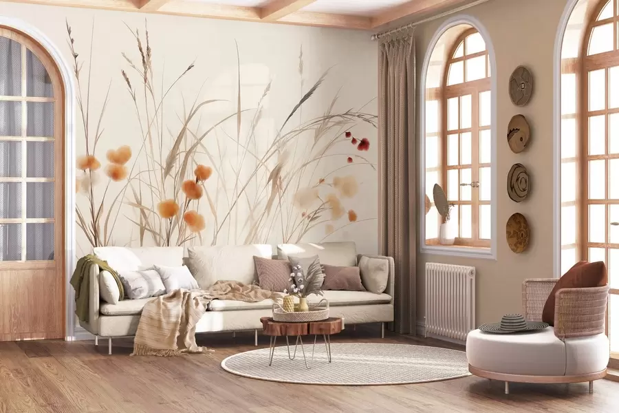 Carta da parati nature Erbe alte e piccoli fiori selvatici arancioni su uno sfondo chiaro, in stile boho con texture 