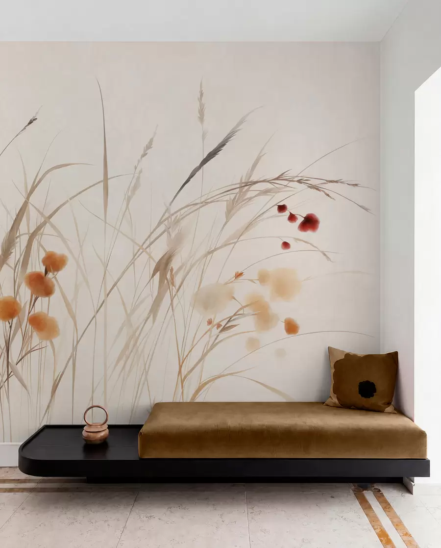 Carta da parati nature Erbe alte e piccoli fiori selvatici arancioni su uno sfondo chiaro, in stile boho con texture 