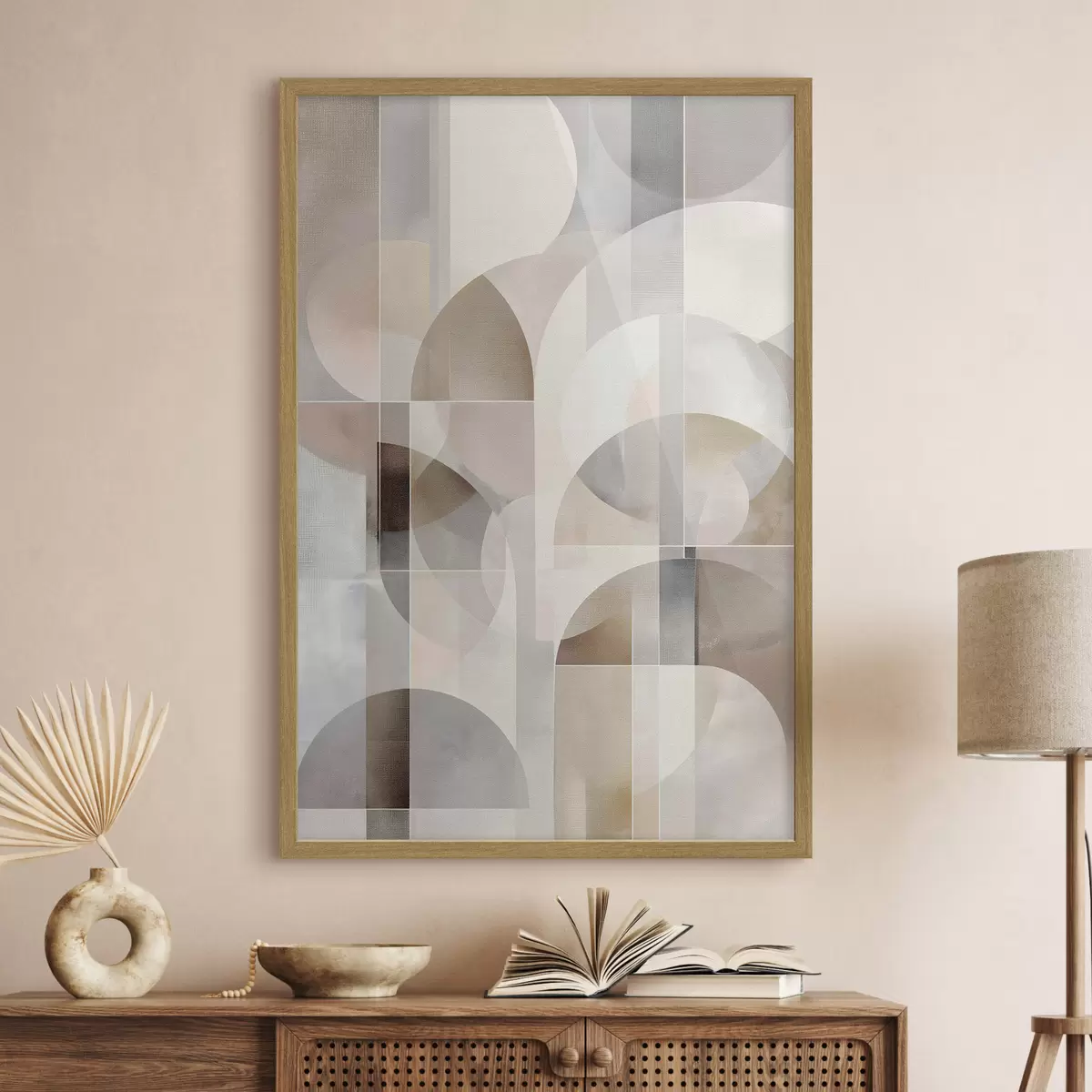 Poster Una composizione minimalista, geometrica e astratta, caratterizzata da una tavolozza di tenui tonalità di beige, crema, grigio-marrone e grigio-beige f49877