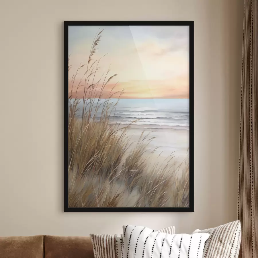 carta da parati Erba alta e secca in primo piano, con una spiaggia e l'oceano; un tramonto dai colori tenui e pastello nr. f50210