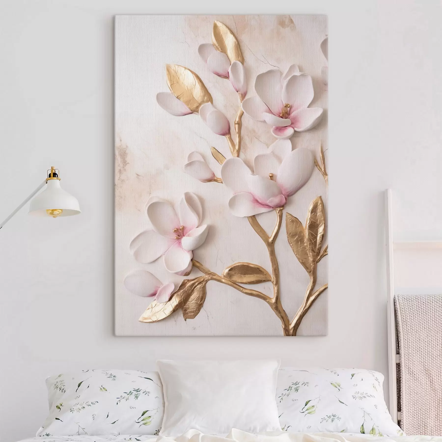 carta da parati Delicati fiori di magnolia rosa con texture e tocchi di giallo nr. s50230