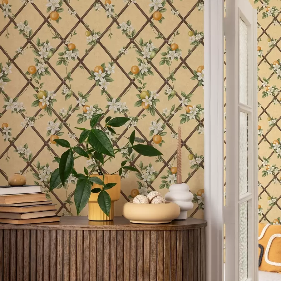 carta da parati Fiori e agrumi su sfondo color crema con motivo a traliccio nr. a01261v2