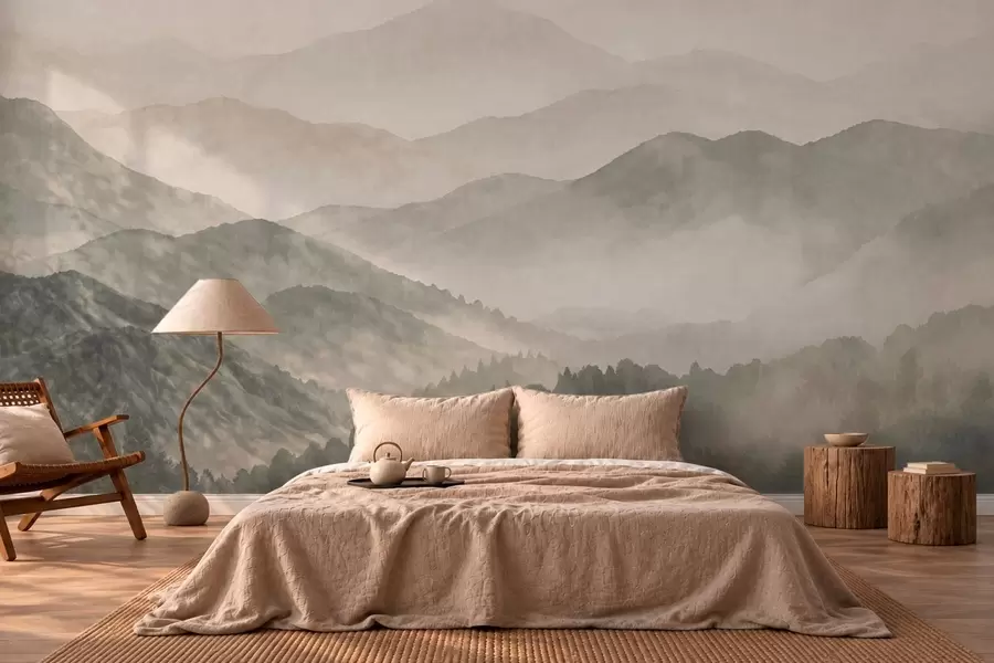 Carta da parati nature Creste montuose a strati avvolte da una leggera nebbia 