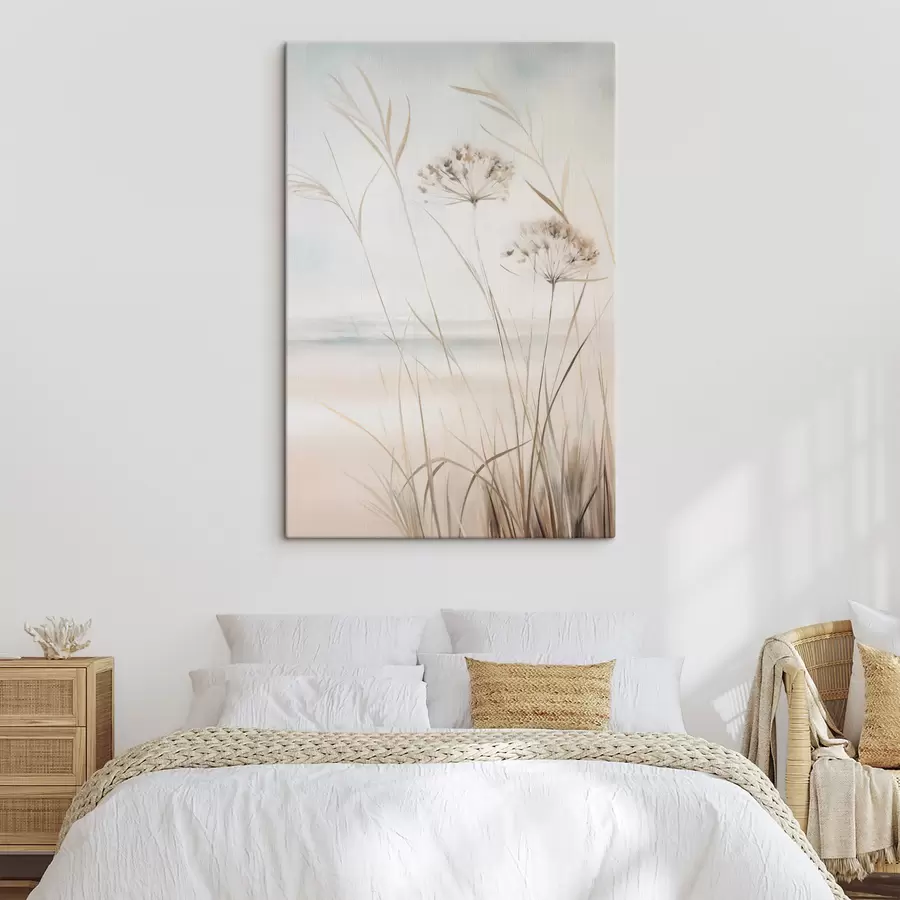carta da parati Erba alta e secca e fiori dai tenui toni del beige e del bianco, su uno sfondo morbido e sfumato nr. s50974