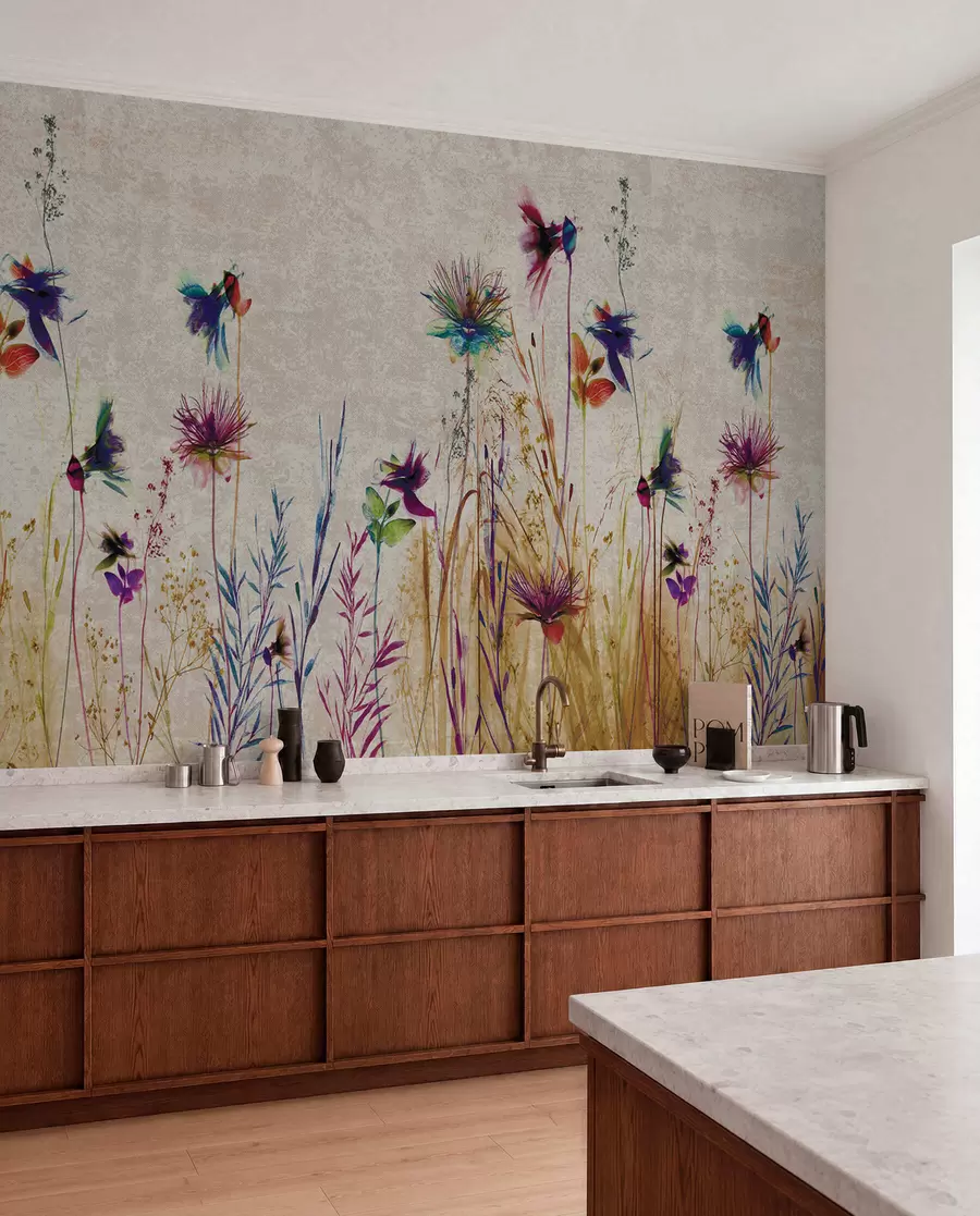 Carta da parati nature Fiori alti insoliti su uno sfondo beige 