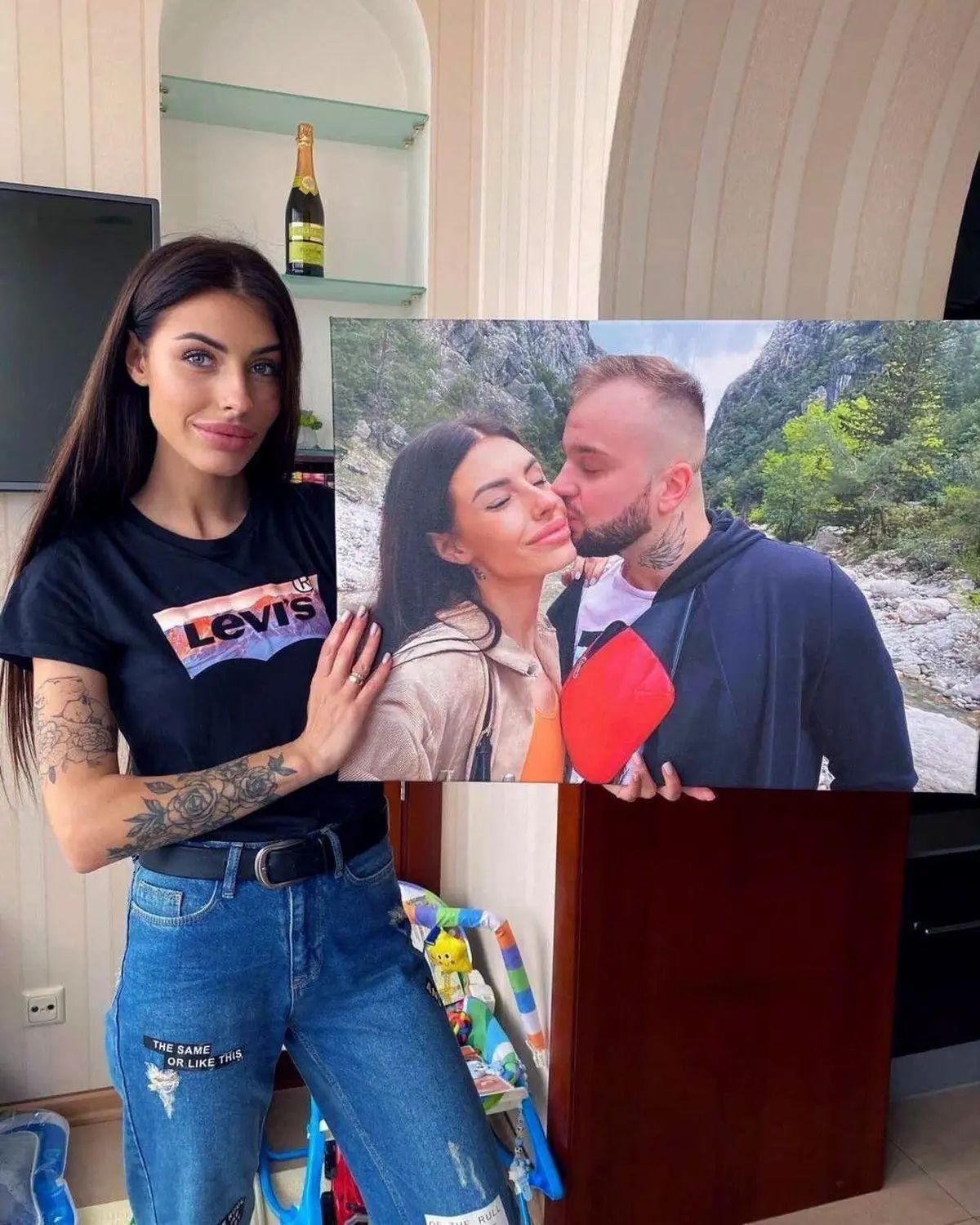 carta da parati Jeans, pianta e bacio nr. s34656