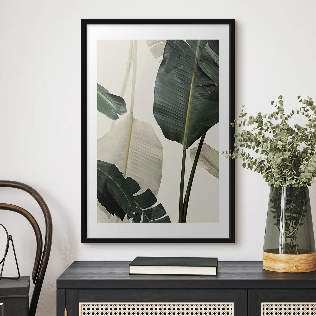 Poster Foglie verdi e rigogliose in una luce soffusa f21746