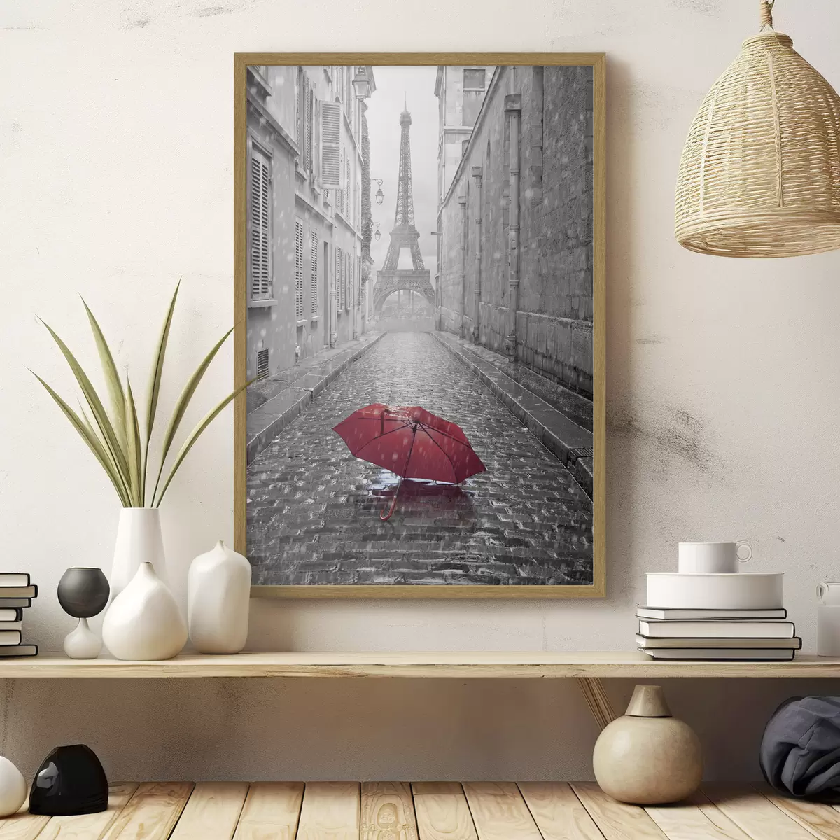 Poster Ombrello rosso su strada acciottolata e bagnata f33713